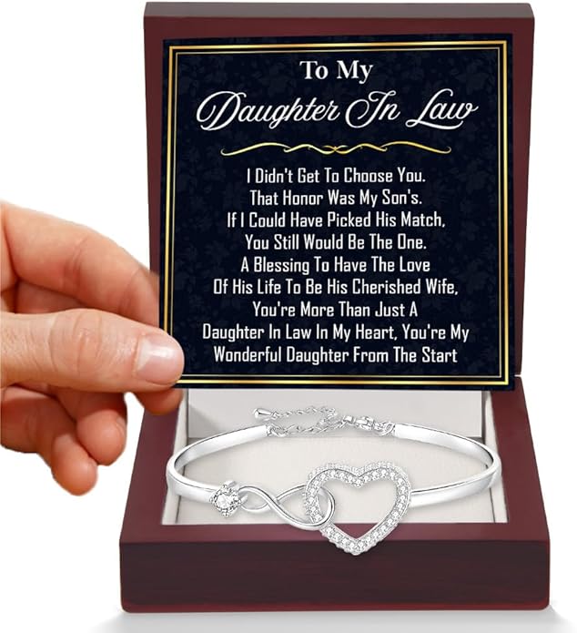 To My Beautiful Daughter In Law Bracelet From Mother-In-Law, Daughter In Law Birthday Gifts, Infinity Star Heart Bracelet For Her With Heartfelt Message Card & Elegant Box, Bonus Daughters Bracelets
