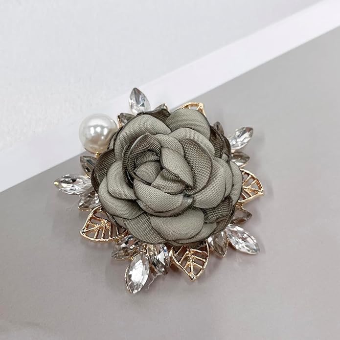 Elegant Rose Flower Brooch Pin for Women Men Wedding Party Gentleman's Essentials Handmade Imitation Crystal Pearl Fabric Flower Lapel Pin Dress Suit Accessories Boutonniere Ideas Gift