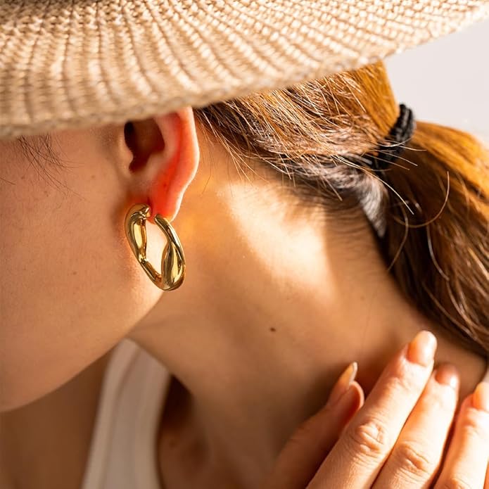 8YEARS Chunky Gold Hoop Earring for Women, 18K Gold Plated Lightweight Thick Hoops, Hypoallergenic Trendy Jewelry for Gift