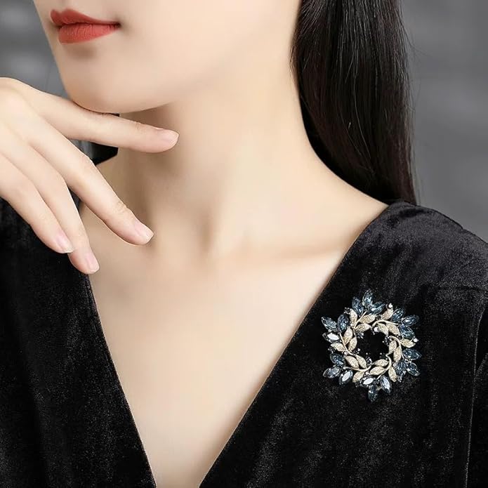 Vintage Botanical Flower Brooch for Women - An elegant crystal - inlaid metal pin accessory suitable for dresses, jackets, and scarves