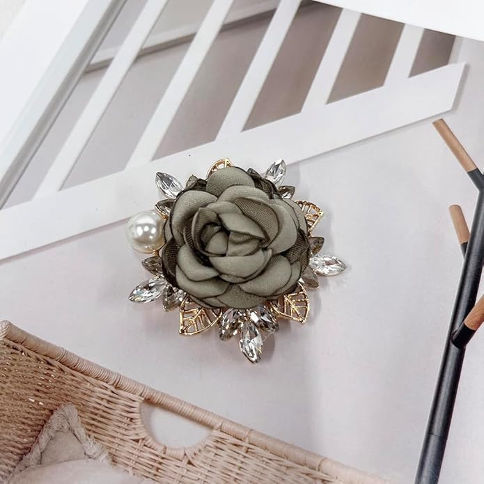 Elegant Rose Flower Brooch Pin for Women Men Wedding Party Gentleman's Essentials Handmade Imitation Crystal Pearl Fabric Flower Lapel Pin Dress Suit Accessories Boutonniere Ideas Gift