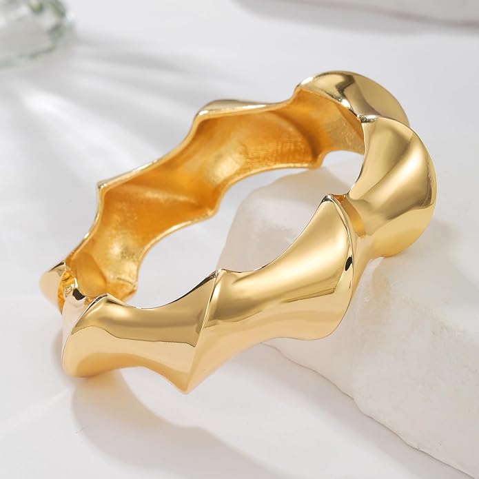 jokcde Chunky Gold/Silver Gold Cuff Bangle Bracelets for Women Trendy Hinged Cuff Open Wide Chunky Gold Bracelet Minimalist Bangle Jewelry Gift