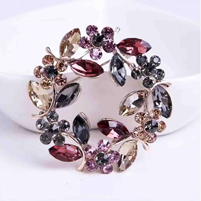 Crystal Pearl Flower Brooches Pins Fashion Beautiful Created Rhinestone Floral Brooch Good Idea for Party Dance Wedding Banquet for Elegant Women Girl