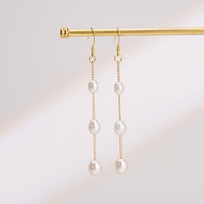 Long Pearl Earrings for Women 18K Gold Plated Hypoallergenic Lightweight Pearl Dangle Drop Earrings for Wedding Elegant Jewelry for Bridal Christmas Gift