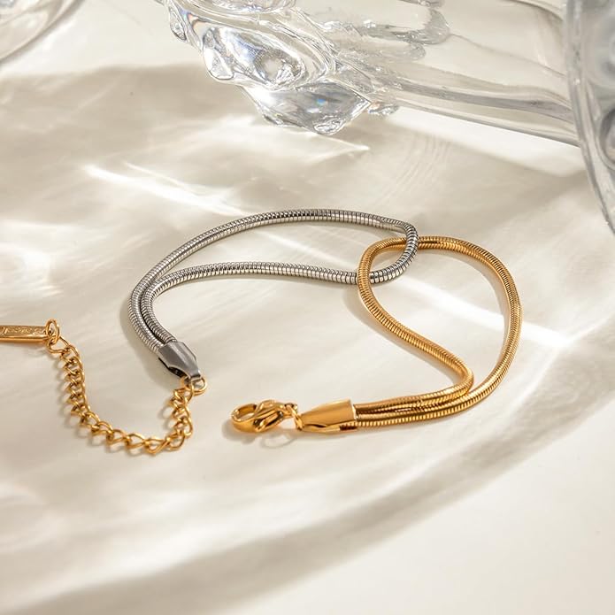 Cryinsun 18K PVD Gold Silver Waterproof Two Tone Twisted Circle Link Chain Bracelet for Women,Snake Chain Link Bracelets Dual Color Mixed Chain Bracelets Jewelry Gifts