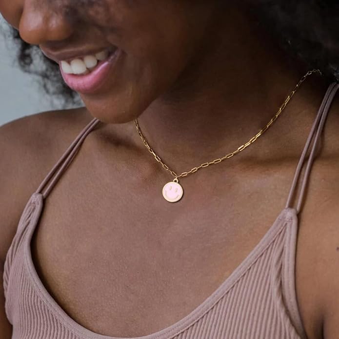 Smile Pendant Necklace Smile Face Chain Necklace Paperclip Necklace Cute Round Pendant Necklace Preppy Jewelry for Women Girls