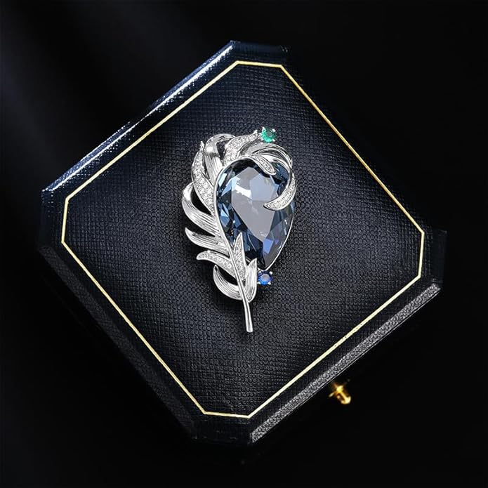 14K Gold Vintage Crystal Feather Brooch, Moissanite Detailing, Chic Statement Pin for Coats and Fashion Ensembles