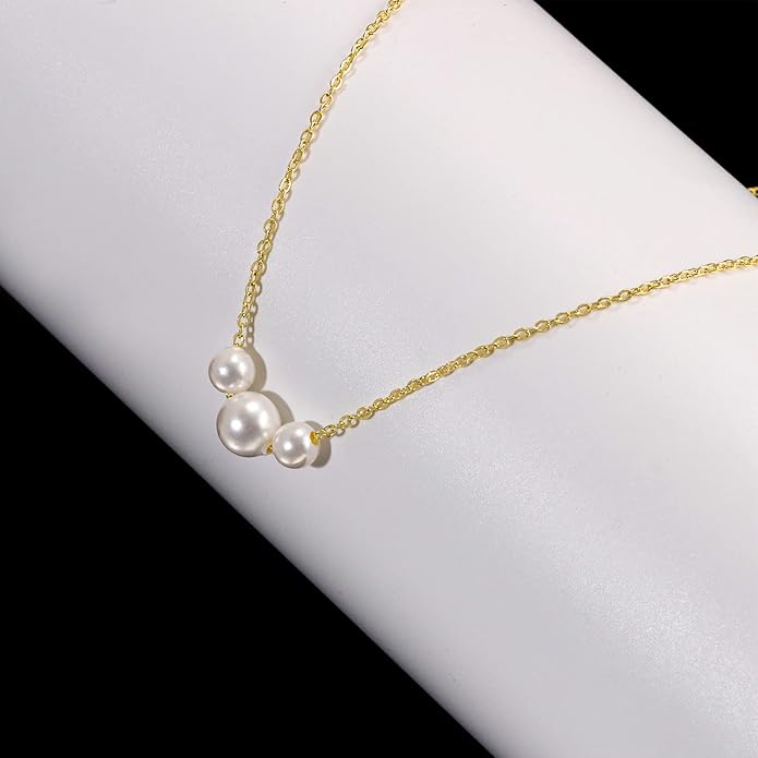 Gold Pearl Necklace for Women, 14K Gold Plated Layered Pearl Necklaces for Women Trendy Simple Herringbone Chain Pearl Necklace for Women Gold Jewelry Gifts