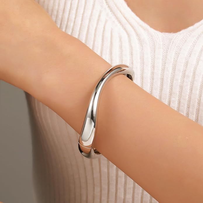 jokcde Chunky Gold/Silver Gold Cuff Bangle Bracelets for Women Trendy Hinged Cuff Open Wide Chunky Gold Bracelet Minimalist Bangle Jewelry Gift