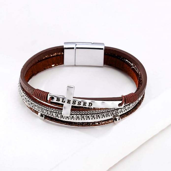 Fesciory Leopard Bracelet for Women, Boho Leather Wrap Multi-Layer Pearl Crystal Bracelet Bangle Jewelry