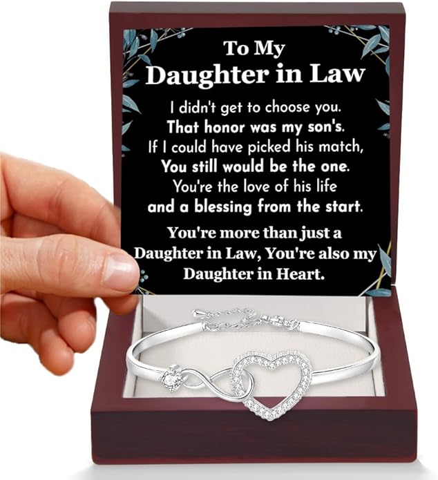 To My Beautiful Daughter In Law Bracelet From Mother-In-Law, Daughter In Law Birthday Gifts, Infinity Star Heart Bracelet For Her With Heartfelt Message Card & Elegant Box, Bonus Daughters Bracelets