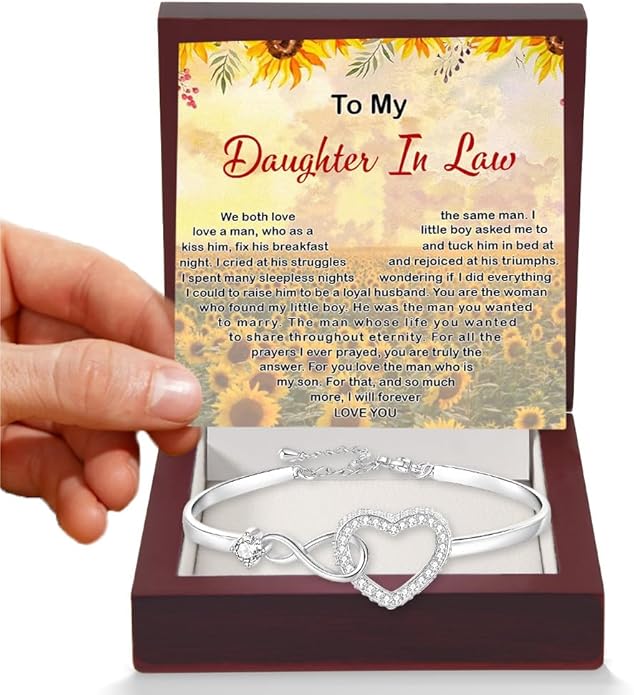 To My Beautiful Daughter In Law Bracelet From Mother-In-Law, Daughter In Law Birthday Gifts, Infinity Star Heart Bracelet For Her With Heartfelt Message Card & Elegant Box, Bonus Daughters Bracelets