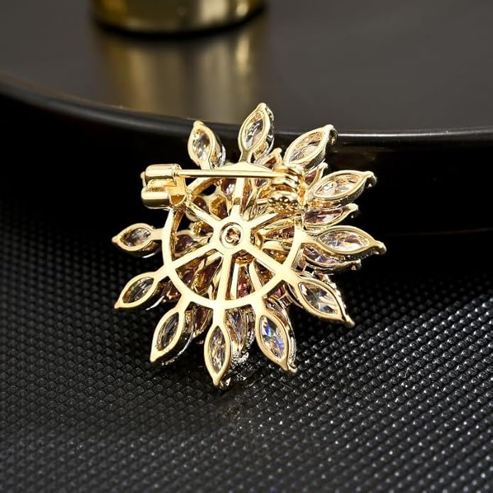 Fashion Flower Brooches for Women Rhinestone Flower Brooches Pins 18k Gold Plated Lapel Pins Jewelry for Girlfriend Wife