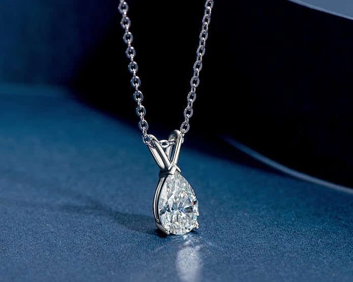 AINUOSHI Moissanite Necklace for Women, 1CT, 2CT, 3CT, 4CT Solitaire Moissanite Pendant Necklace, D-E Color with GRA Certificate, 925 Sterling Silver with 18K Gold Plating, Mother Mom Wife Girlfriend Gifts with Jewelry Box Packed