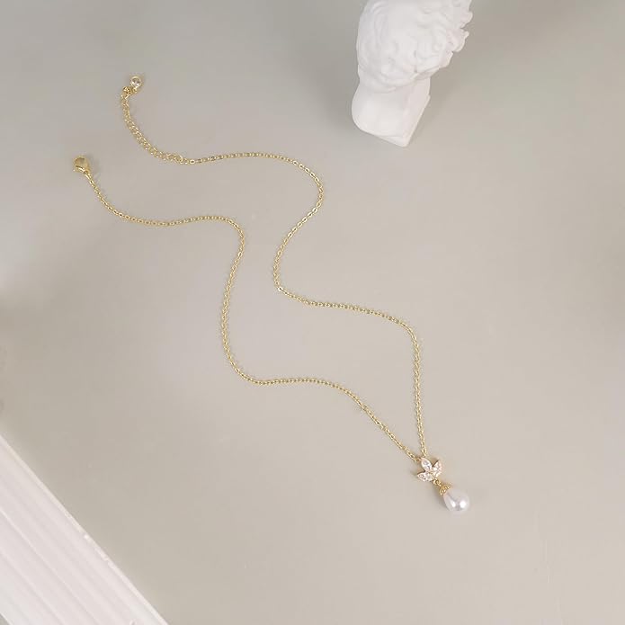 Pearl Necklaces for Women Trendy,14k Gold Plated Pearl Pendant Necklace Dainty Wedding Necklace Small Cute Gold Choker Necklace for Women Non Tarnish Gold Prom Jewelry Fashion Bridesmaids Gifts