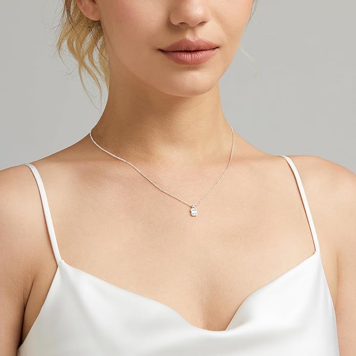 Zeffy Diamond Necklaces for Women, Dainty Gold Necklace 18k Gold Plated Layered Necklaces Simple Gold CZ Diamond Pendant Necklaces for Women Trendy Jewelry Gifts for Girls