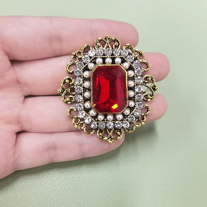 Antique Rhinestone Brooch Pin for Women Girls Gold Tone Vintage Baroque Rectangle Crystal Shell Pearl Boho Victorian Style Brooches Lapel Pins Elegant Wedding Christmas Festival Ornament Jewelry Gift