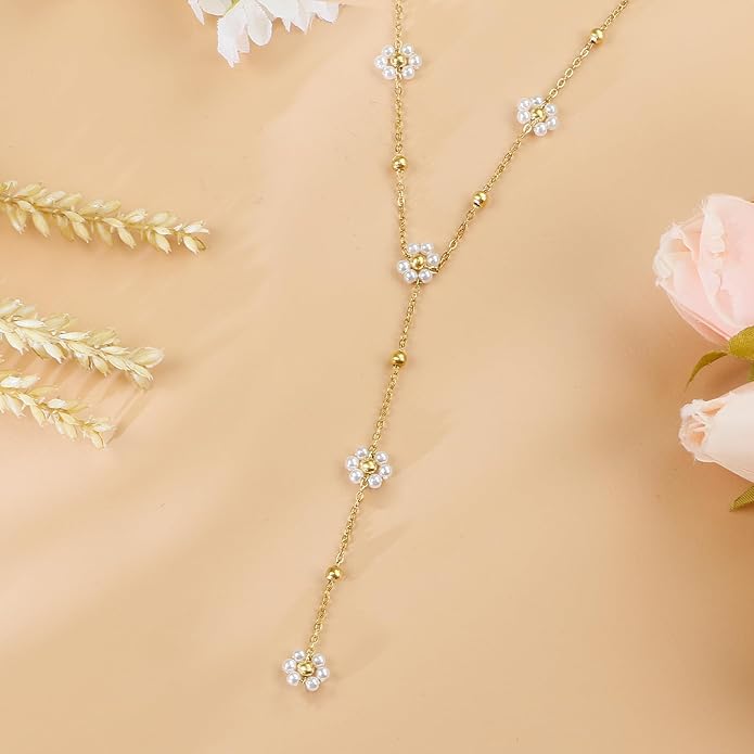 SmileBelle Pearl Necklaces for Women, Daisy Pearl Choker as Y Shaped Pearls Jewelry Gold Heart Necklace for Anniversary Birthday Gifts White Baroque Necklace as Wedding Jewelry