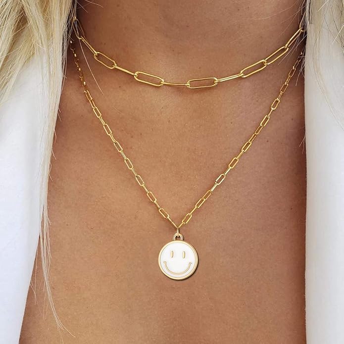 Smile Pendant Necklace Smile Face Chain Necklace Paperclip Necklace Cute Round Pendant Necklace Preppy Jewelry for Women Girls
