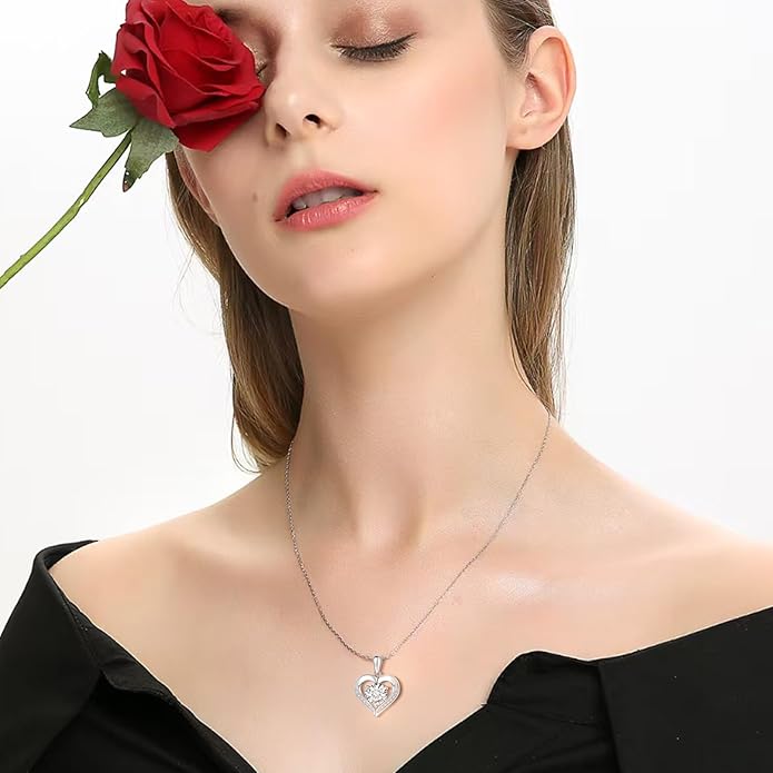 G&GEMSJEW Heart Necklaces for Women, 1-2 Carats Moissanite, 18K White Gold-Plated 925 Sterling Silver Round Brilliant Cut Moissanite Imitation Diamond Necklaces, Jewelry Gifts for Christmas Valentine's Day,Anniversary Present for Wife Women