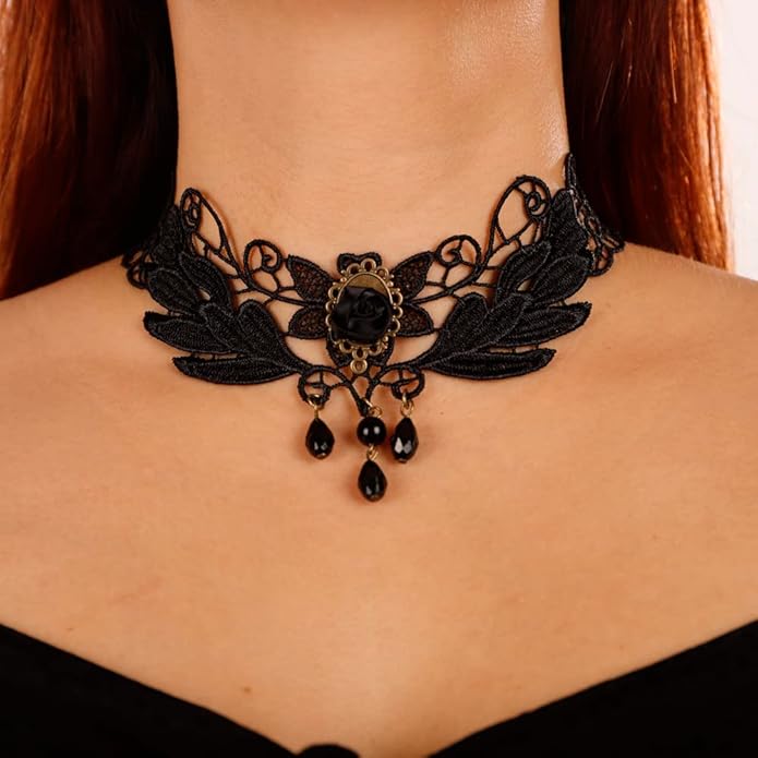 Missgrace Punk Dainty Black Flower Crystals Choker Necklace Boho Simple Short Lace Necklaces Fashion Rhinestones Chokers Vintage Necklace Black Chain for Women