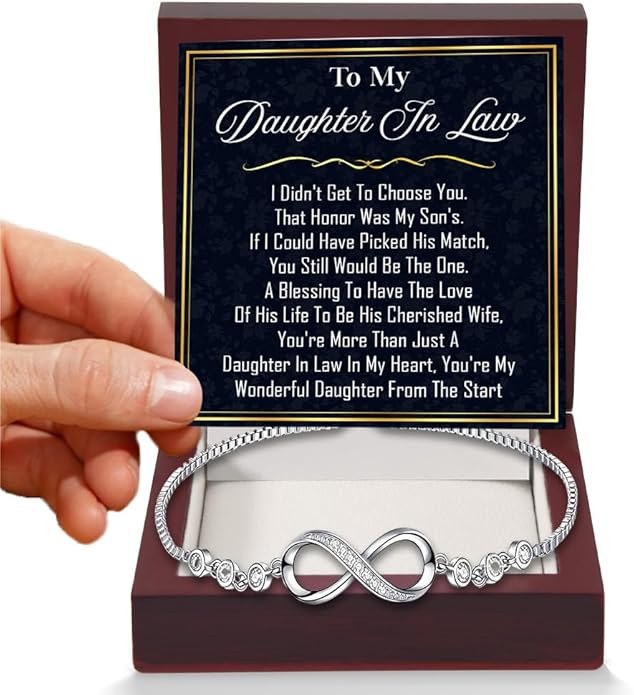 To My Beautiful Daughter In Law Bracelet From Mother-In-Law, Daughter In Law Birthday Gifts, Infinity Star Heart Bracelet For Her With Heartfelt Message Card & Elegant Box, Bonus Daughters Bracelets