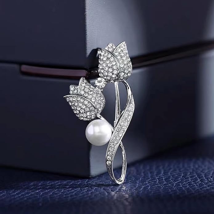 Crystal Pearl Flower Brooches Pins Fashion Beautiful Created Rhinestone Floral Brooch Good Idea for Party Dance Wedding Banquet for Elegant Women Girl