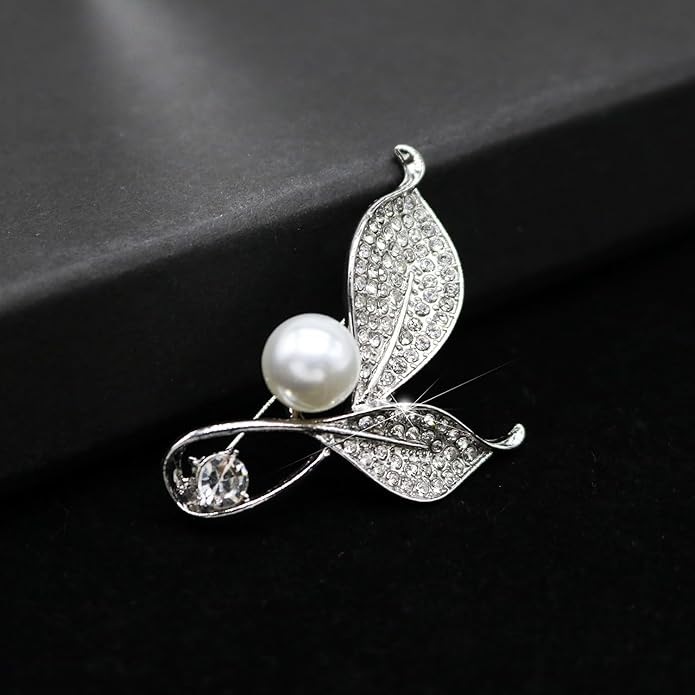 Crystal Pearl Flower Brooches Pins Fashion Beautiful Created Rhinestone Floral Brooch Good Idea for Party Dance Wedding Banquet for Elegant Women Girl