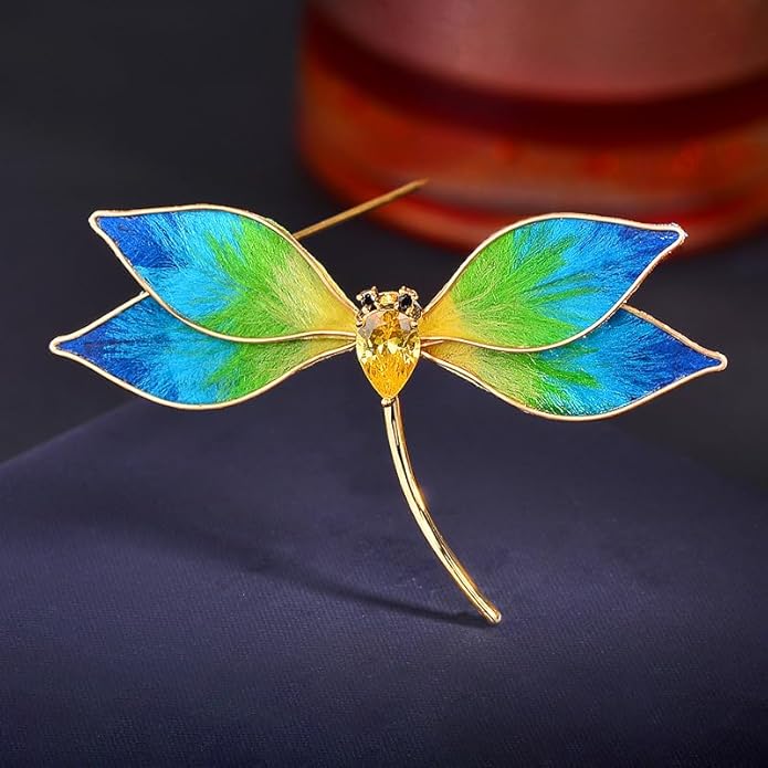 14K Gold Dynamic Dragonfly Brooch with Moissanite Wing Design, A Day-to-Night Transition Accessory, Suitable for Office and Dinner Parties