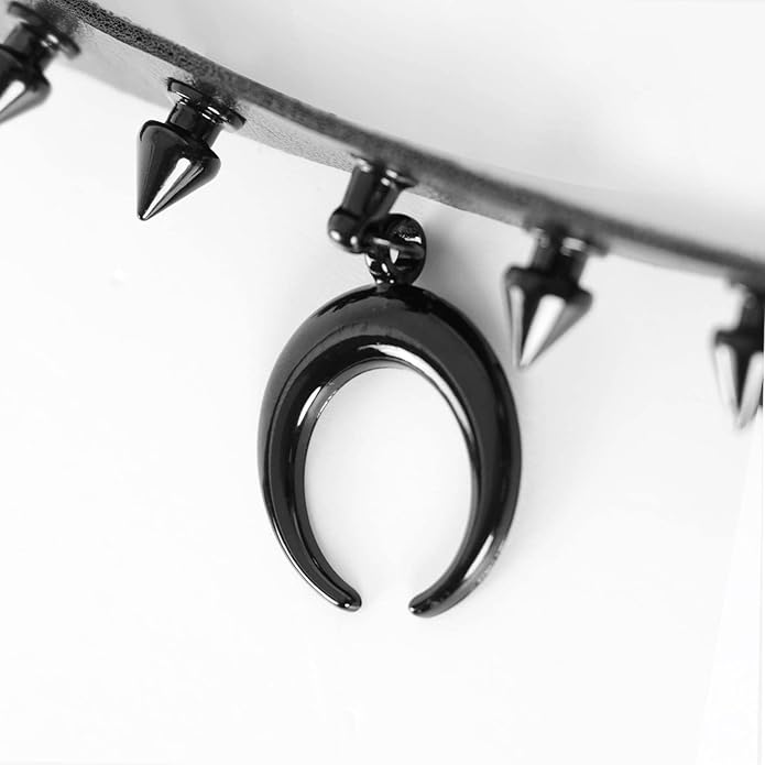 MILAKOO Punk Black Choker Gothic Spiked Rivets for Women Men with Charm Pendant Leather Necklace