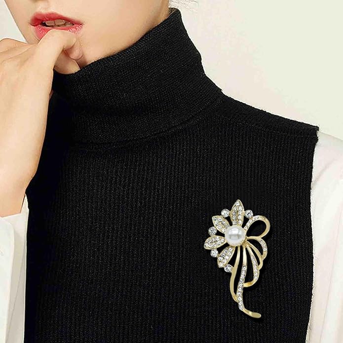 Crystal Pearl Flower Brooches Pins Fashion Beautiful Created Rhinestone Floral Brooch Good Idea for Party Dance Wedding Banquet for Elegant Women Girl
