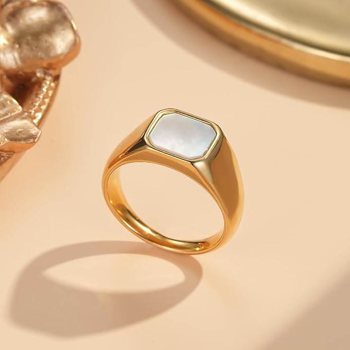 YeGieonr Gold Rings for Women Trendy Non Tarnish Chunky Gold Plated Ring, Waterproof Stainless Steel Gold Jewelry Gift