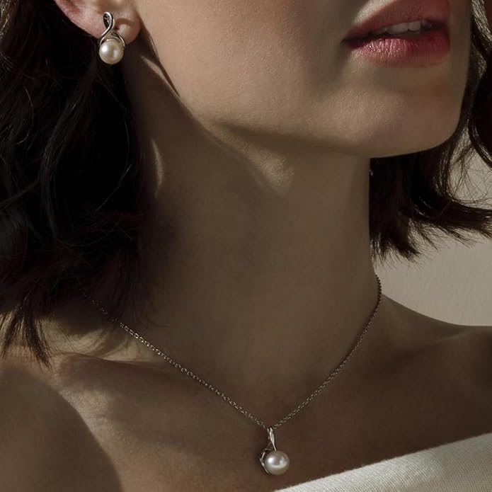 The Pearl Source 9.0-9.5mm Freshwater Pearl Pendant Necklace for Women - Cultured Pearl Necklace with Infinity Design | 14K Gold Plated 925 Sterling Silver Necklace with 16"-20" Adjustable Chain