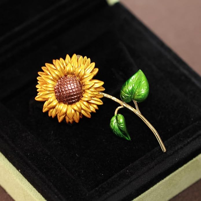 Flower Brooch for Women Girls Flower Rhinestone Brooch Gold Plated Lapel Pin Clothing Accessory Wedding Gift Fashion Jewelry for Mom Wife