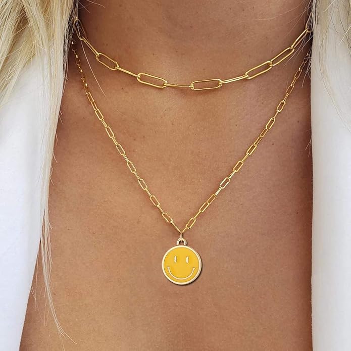 Smile Pendant Necklace Smile Face Chain Necklace Paperclip Necklace Cute Round Pendant Necklace Preppy Jewelry for Women Girls