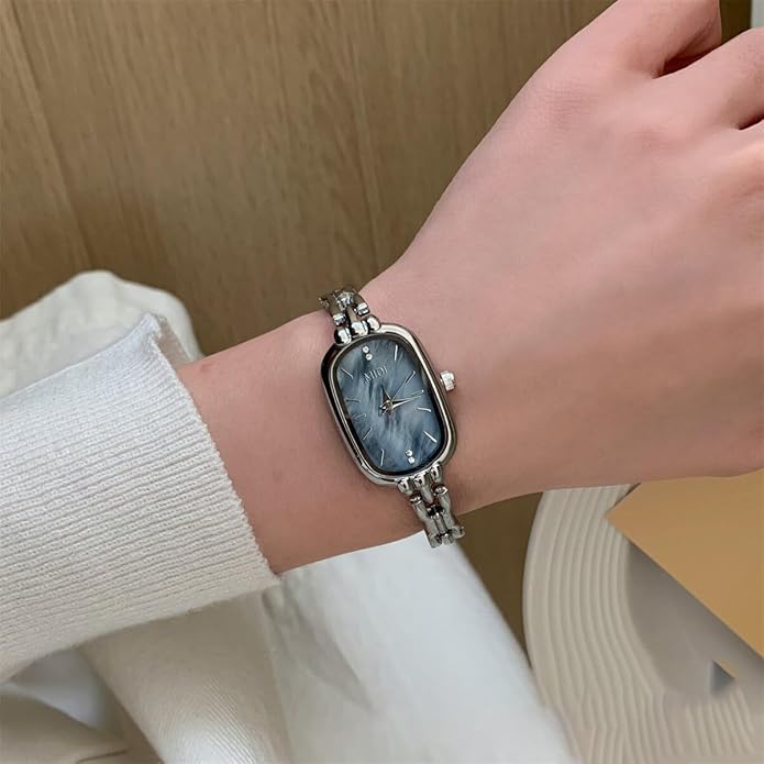 Women's Vintage Oval Watches Luxury Minimalism Bracelet Small Gold Tone Watch Ladies Analog Waterproof Watch Fashion Bangle Bracelet Dress Watch with Stainless Steel Band