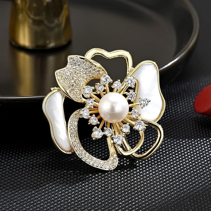 Rhinestone Flower Brooch Austrian Crystal Flower Pin 18k Gold Plated Floral Brooch Lapel Pin Jewelry Mother's Day Birthday Gifts for Mom Wife