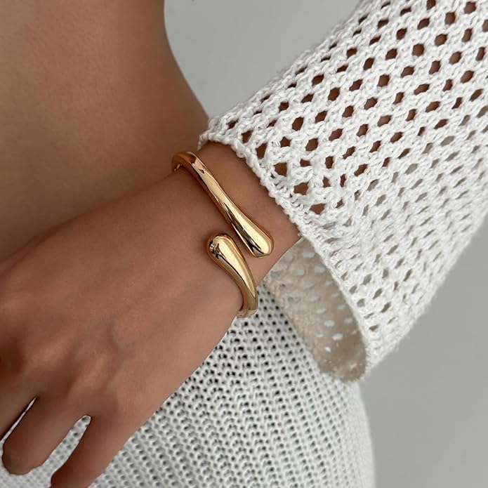 jokcde Chunky Gold/Silver Gold Cuff Bangle Bracelets for Women Trendy Hinged Cuff Open Wide Chunky Gold Bracelet Minimalist Bangle Jewelry Gift