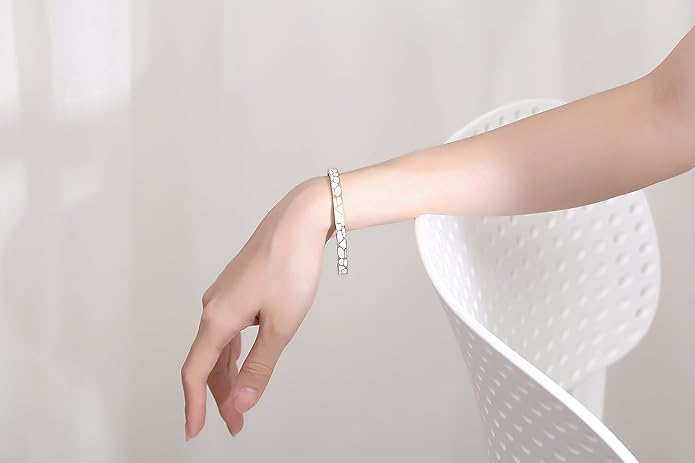 SAM & LORI Personal Bracelets for Teens/Women-Inspirational Jewelry Gifts (Various Designs) for Daughter/Sister/Mom/Friends-Adjustable Bracelet in a Pretty Gift Box