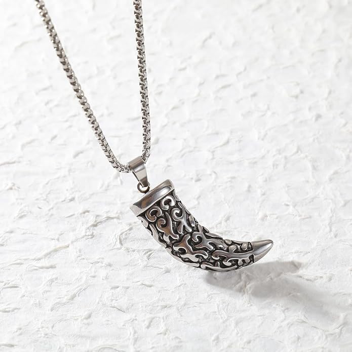 Stainless steel horn-shaped pendant necklace