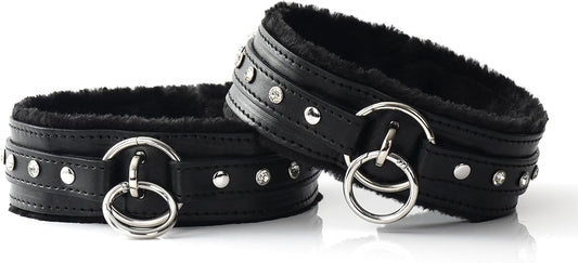 Gothic Punk Choker for Women, Handmade PU Leather Collar with Crystal Rivets Soft Inner Fur Comfortable Necklace