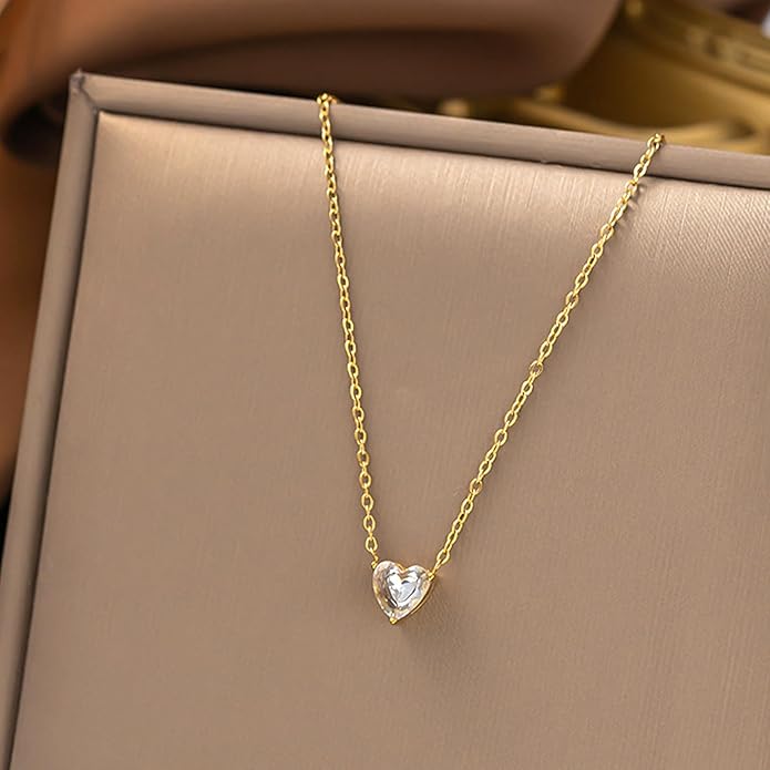 Zeffy Cute Heart Necklace 18k Gold/Silver Plated Tiny Heart Pendant Choker Necklaces Gold Love Heart Chain Necklace for Women Dainty Gold Jewelry Valentines Day Gifts for Women Girls Teen Girls