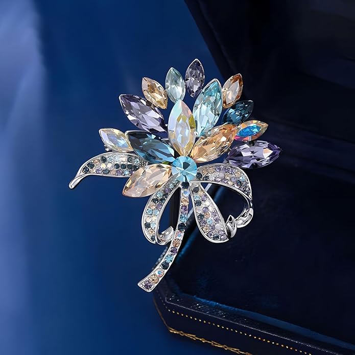 Sparkling Rhinestone Flower Brooch Pin Premium Blue Purple Crystal Flower Brooch Lapel Pins Vintage White Rose Broochs Clothes Hat Bag Dress Clothing Jewelry for Women