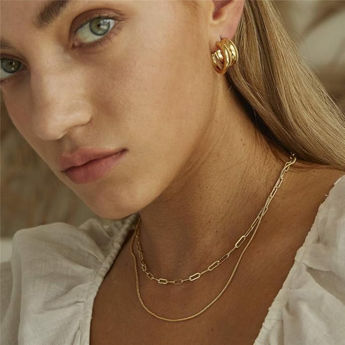 Turandoss Dainty Layered Choker Necklace, Handmade Y Pendant Necklace Multilayer Bar Disc Necklace Adjustable Layering Choker Necklaces for Women