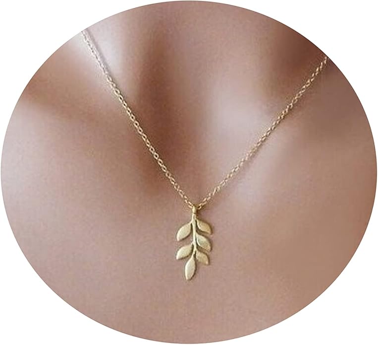 Collner 14K Gold Heart Pendant Necklace for Women Dainty Star Necklace Tiny Evil Eye Choker Necklace Boho Crescent Moon Necklace Minimalist Jewelry