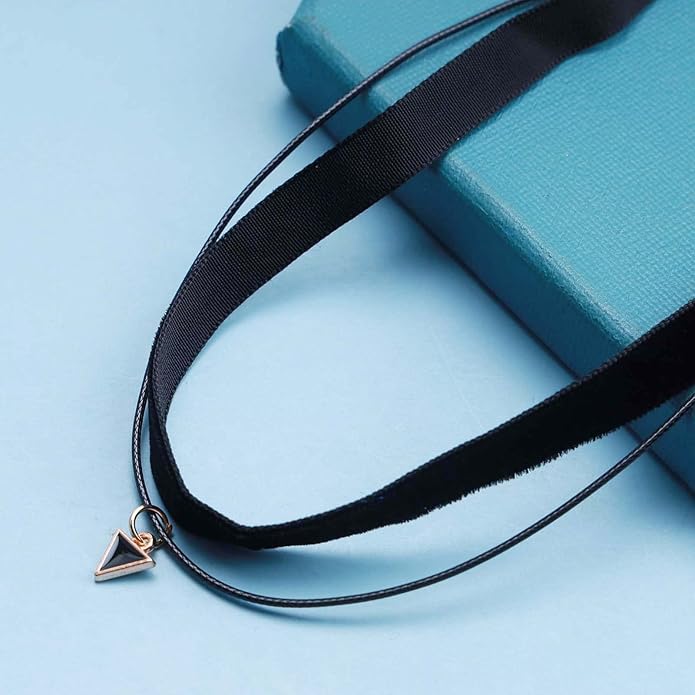 Fesciory Black Necklaces for Women, Adjustable Layered Velvet Leather Lace Collar Necklace, Goth Jewelry Gifts.