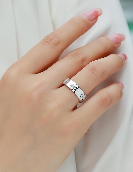 Premium Emerald&Moissanite Clover Rings for Lucky Women|Moissanite D Color VVS1 Clarity 3EX Cut|925 Sterling Silver 14K Gold Plated Non Tarnish