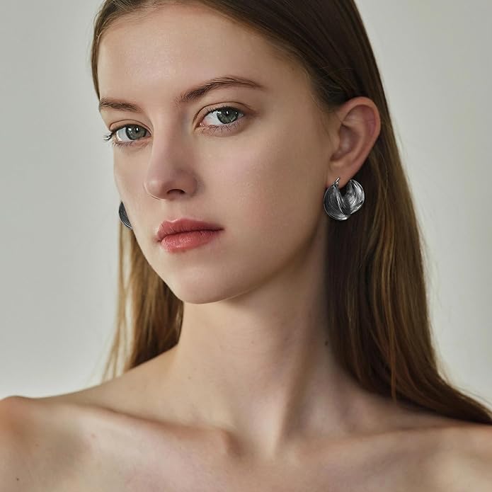 YUJIE Gold Plated Hoop Earrings for Women Brass Earring Chunky Statement Jewelry