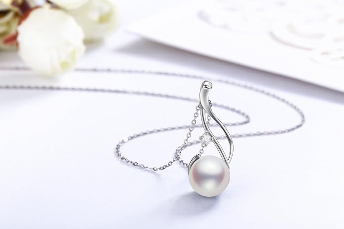 CHAULRI Premium Cultured Freshwater White Pearl Pendant Necklace 18K Gold Plated Sterling Silver gifts for Women for Her Wife Mom Daughter