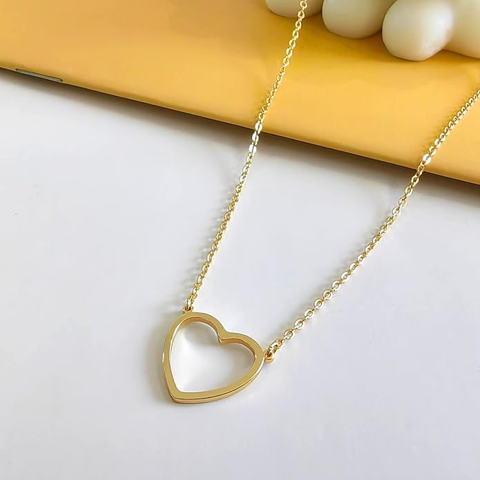 Heart Necklace for Women Gold/Silver Plated Trendy Heart Choker Lover Pendant Hypoallergenic Fashion Gold/Silver Necklace for Women Love Jewelry Gift for Women Girlfriend
